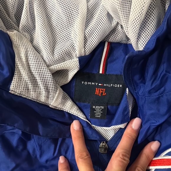 Tommy Hilfiger Buffalo Bills Windbreaker - Picture 4 of 5